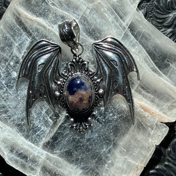 Halloween Flying Vampire Bat Sunset Sodalite Pendant Gemstone Crystal Jewelry - Picture 3 of 8